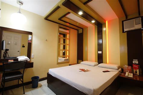 Rooms available at Hotel Sogo Kalentong Marketplace .
